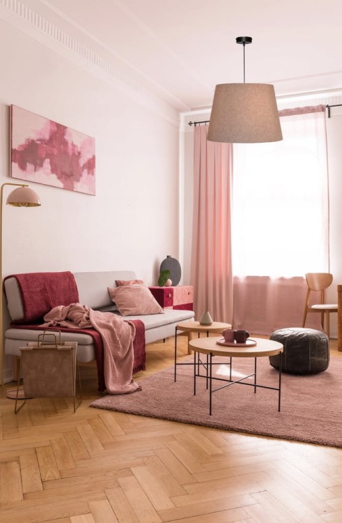 Lampa wisząca Abażur pudrowy róż AREZZO - stożek B 40 - aranżacja 1