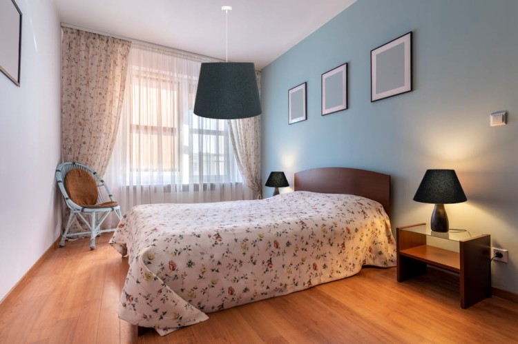 Lampa wisząca Abażur ciemny turkusowy + złoty AVOLA - stożek B 44 - aranżacja 2