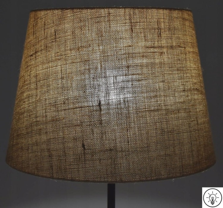 Abażur beżowy Juta ROCCA - stożek B 40 - zapalony